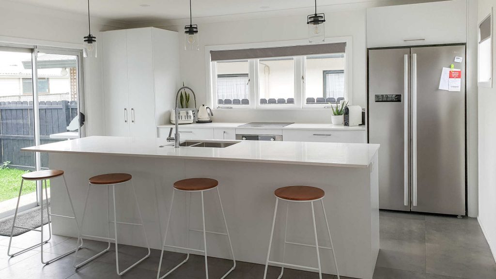 Galley Island – 4.5×2.6m White Kitchen | JAG Express